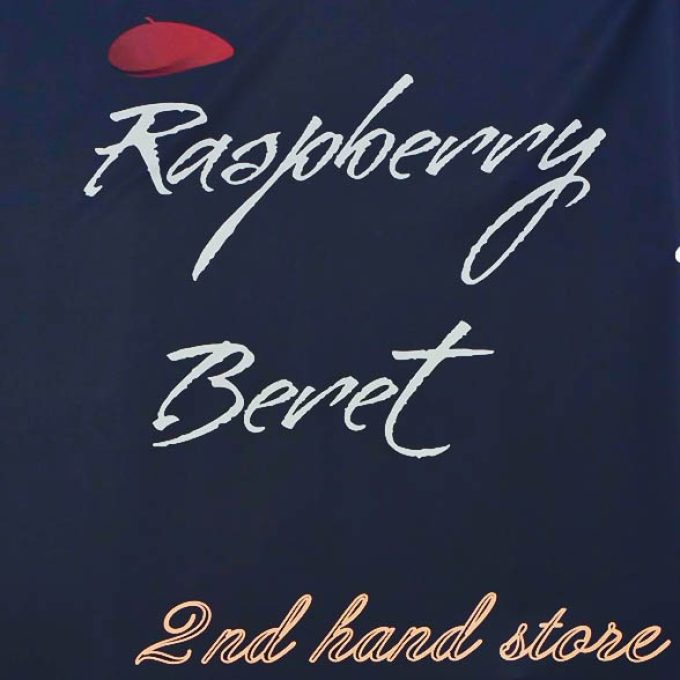 Raspberry Beret 2nd Hand Store